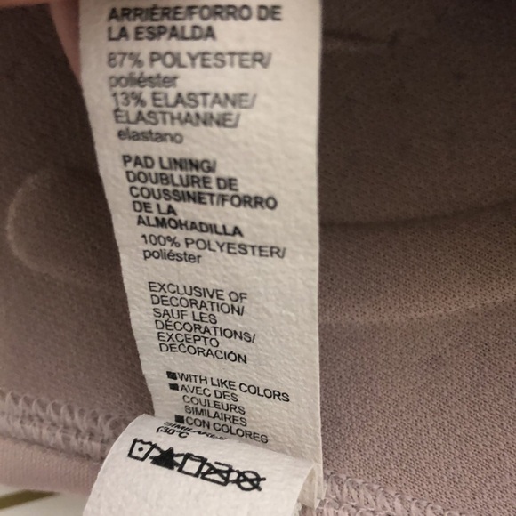 Under armour top - Picture 11 of 11